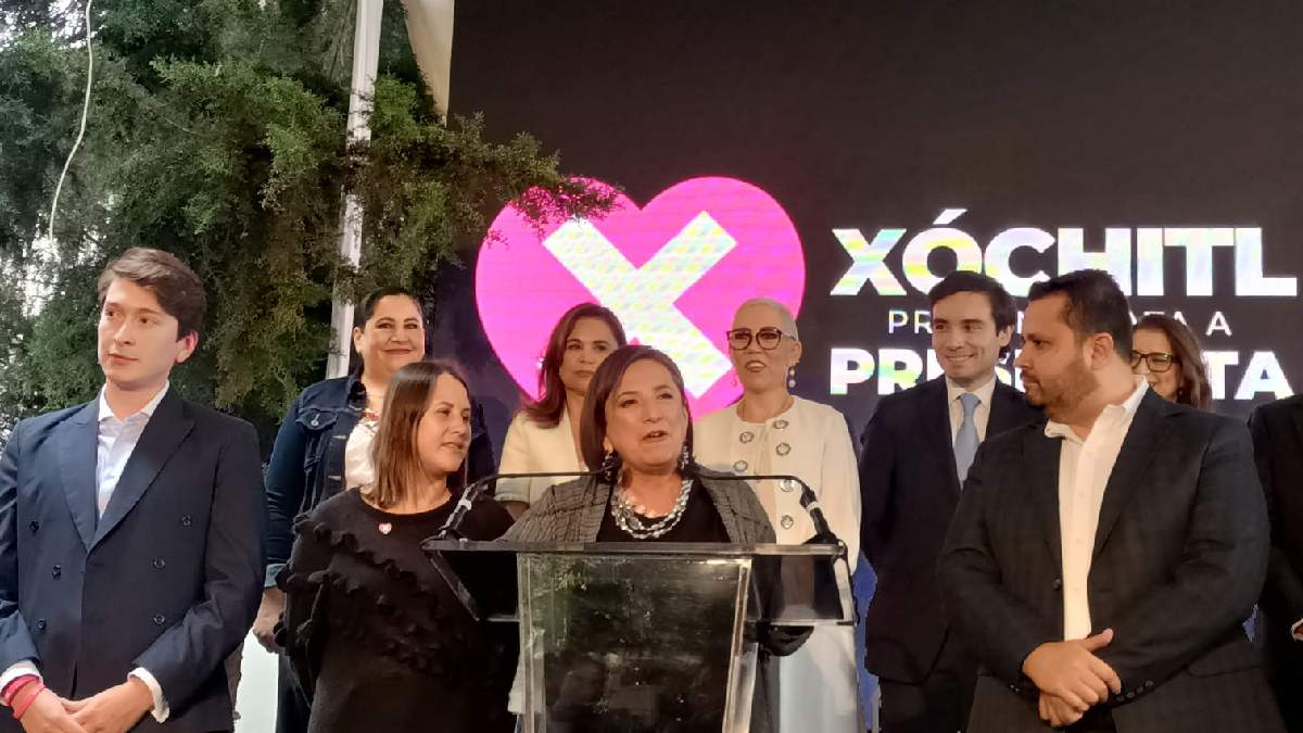 “No seremos agachones”: Xóchitl Gálvez presenta a su equipo de campaña