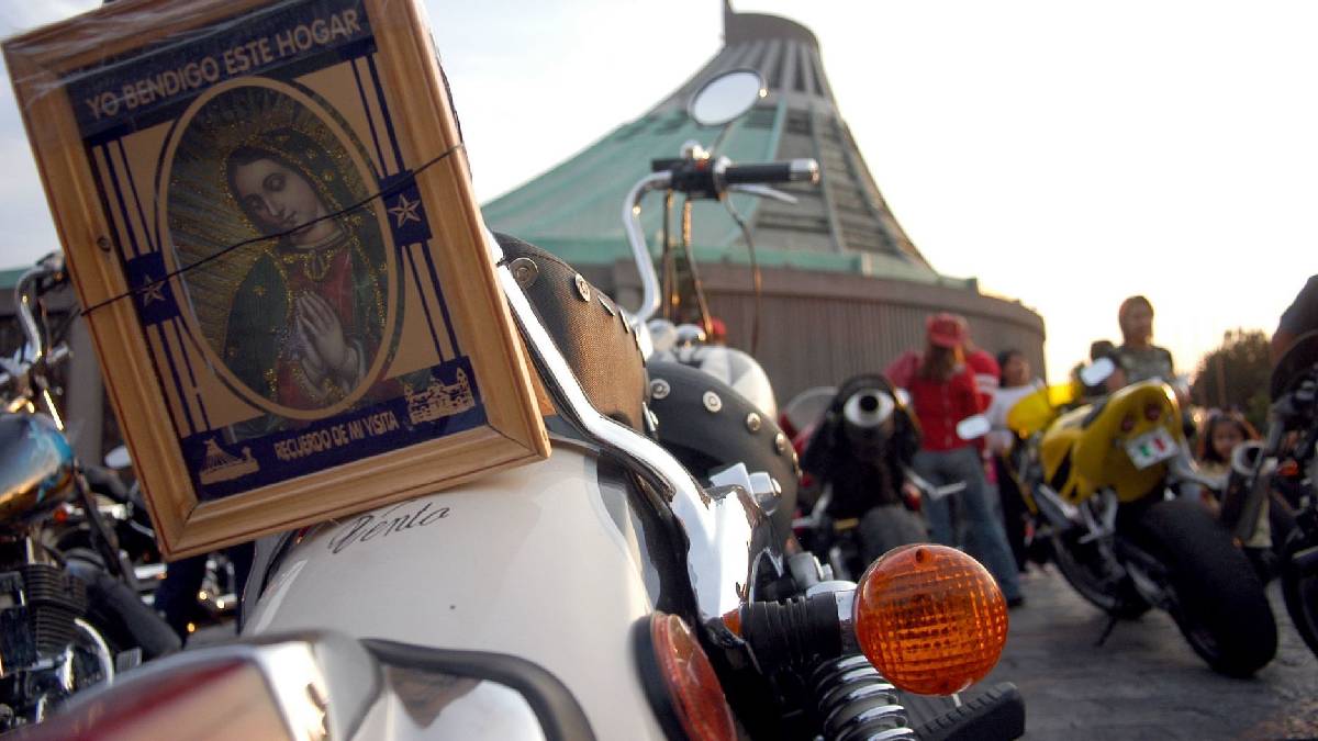 Tragedia en peregrinación de la Virgen de Guadalupe: atropellan a motociclistas en la México-Puebla
