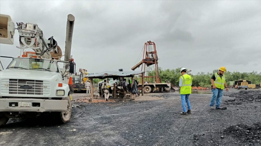 Rescate de cuerpos de mineros en Coahuila