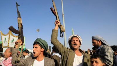 Claves para entender ataque de EU y Reino Unido contra rebeldes de Yemen