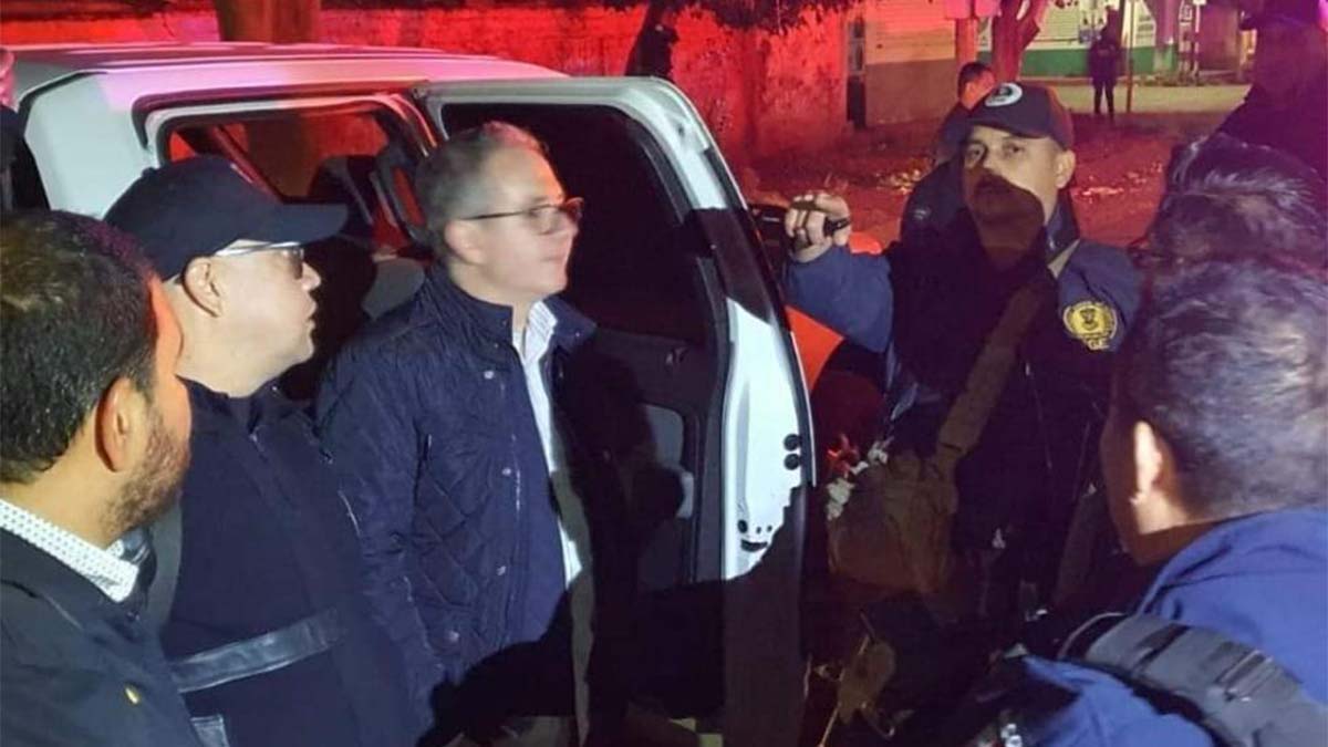 Asaltan al diputado federal Enrique Godínez en Michoacán; le quitaron su camioneta