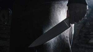 Ataque con cuchillo en centro comercial de Finlandia deja varios heridos; agresor detenido