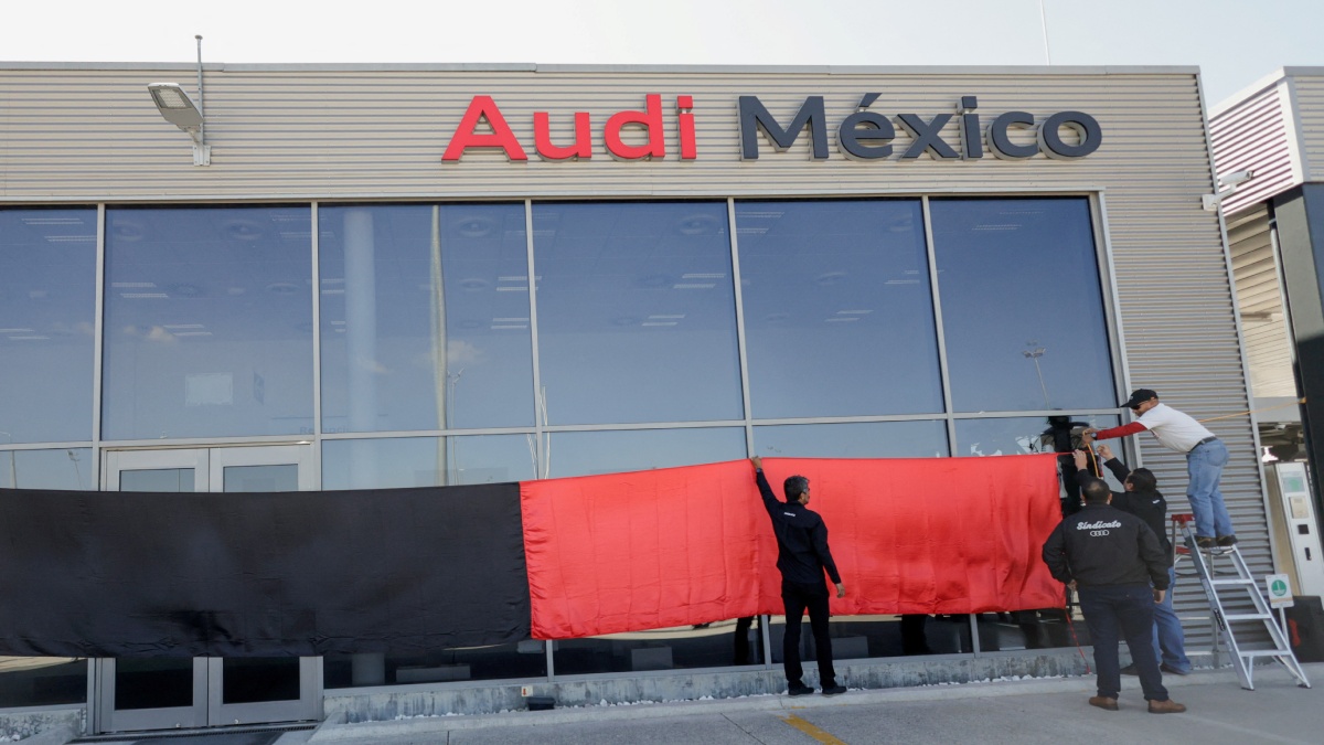 ¿Se levantará la huelga? Sindicalizados de Audi realizan consulta de incremento salarial en Puebla