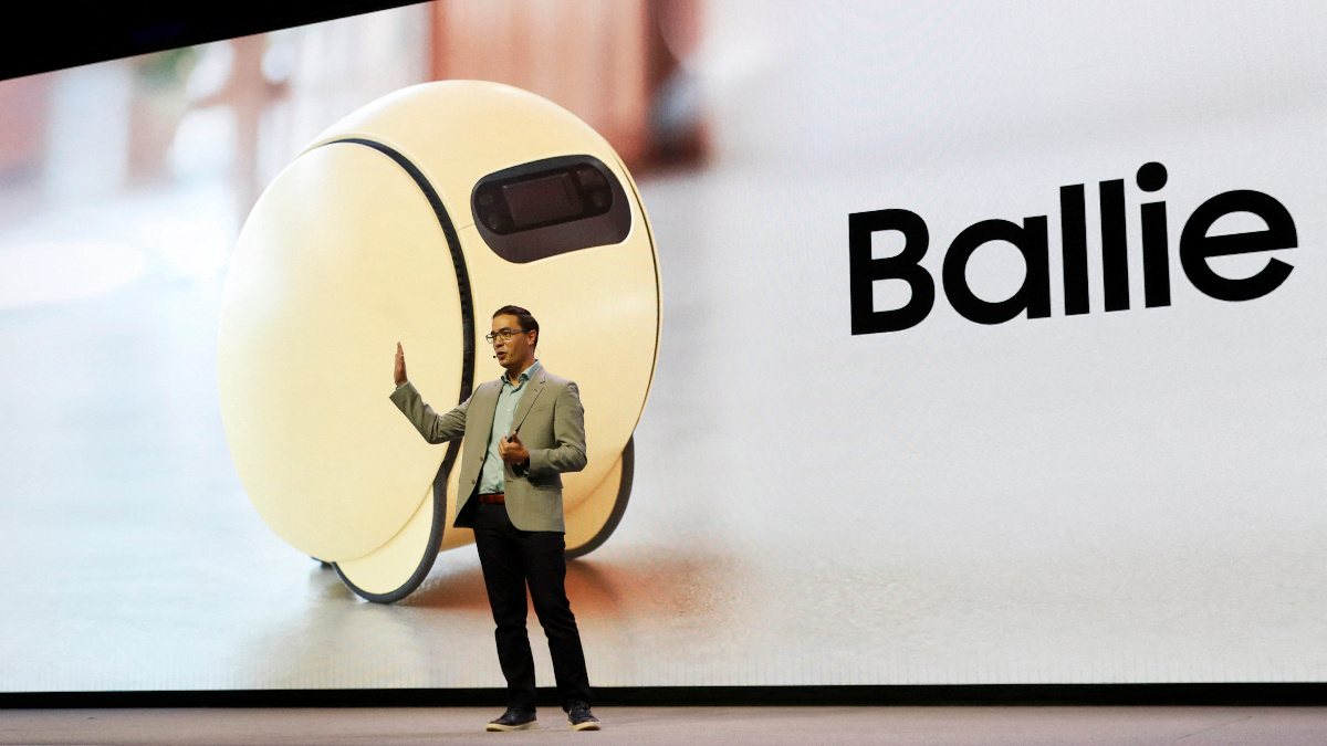 Ballie, el robot inteligente de Samsung que te ayuda en el hogar llega al CES 2024