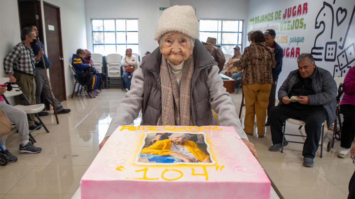 ¡Viejos los cerros! Doña Clemencia cumple 104 años y es la abuelita más longeva de Guadalupe, Nuevo León