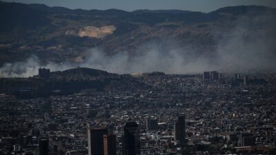 Colombia declara emergencia por incendios forestales