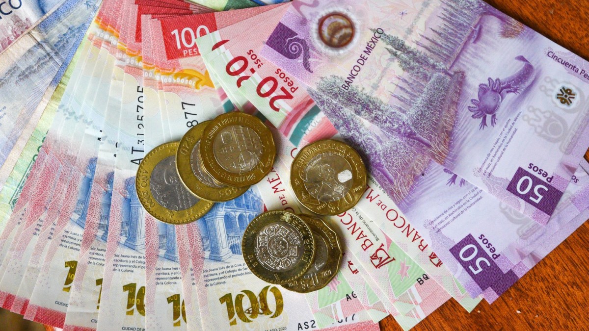 ¿Debes pagar un impuesto del 3% por depósitos en efectivo mayores a 15 mil pesos?