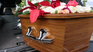 Operativo por cuerpo de un menor revela irregularidades en funeraria de Tijuana