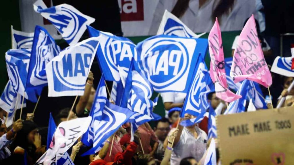 El Partido Acción Nacional (PAN) quedó fuera de la alianza con el PRI y el PRD en Coahuila de cara a las elecciones del próximo 2 de junio de 2024; durante una entrevista, el gobernador de la entidad, Manolo Jiménez aseguró que la fuerza blanquiazul no está en condiciones de exigir más puestos ya que "el porcentaje de votos del año pasado fue mínimo".