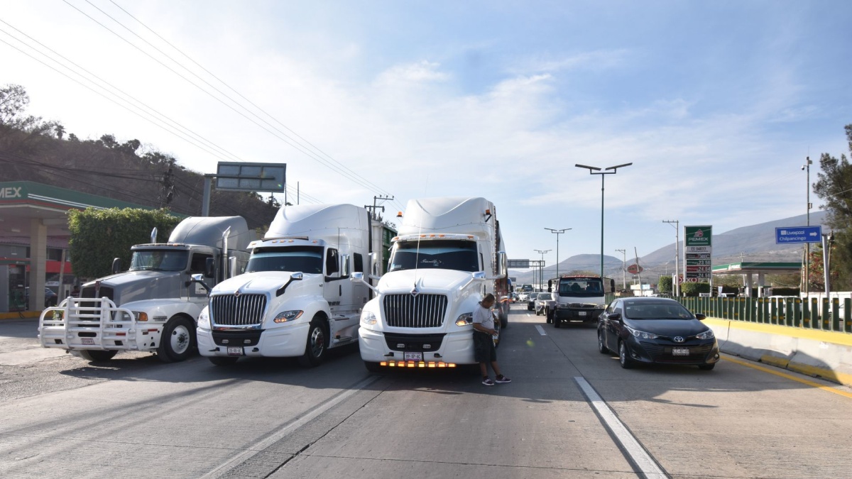 Transportistas descartan bloqueos por paro nacional; sólo marcharán por las carreteras