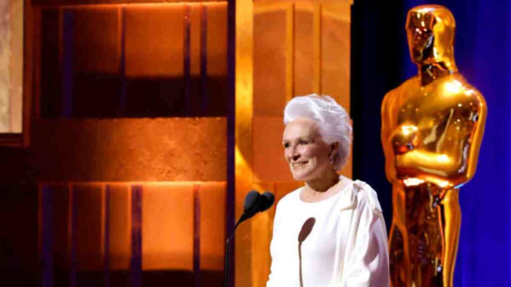 Governors Awards 2024: Glenn Close deslumbra con vestido blanco a sus 76 años