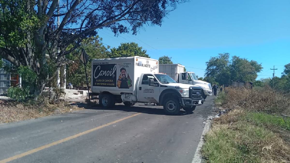 Tras jornada violenta en Tierra Caliente, reportan bloqueos en Apatzingan