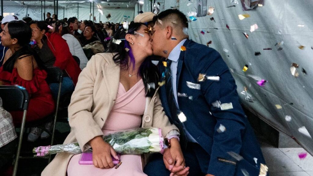 Registro Civil convoca a las primeras bodas colectivas en la Ciudad de México