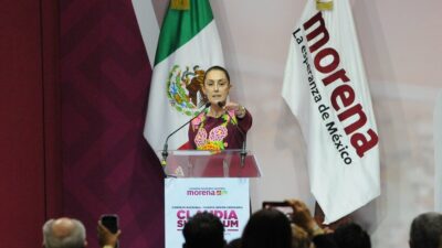 Claudia Sheinbaum rindió protesta tras ser ratificada como candidata presidencial de Morena. FOTO: CUARTOSCURO