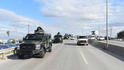 Videos: vuelca camión de la Sedena en Tamaulipas; hay 28 militares heridos