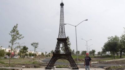 Torre Eiffel en México réplicas