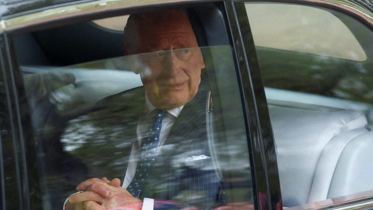 El rey Carlos III sufre una “forma de cáncer”, anuncia el palacio de Buckingham