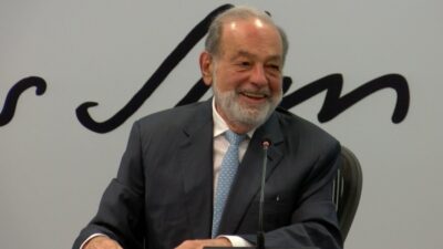 Carlos Slim, presidente vitalicio de Grupo Carso, en conferencia de prensa