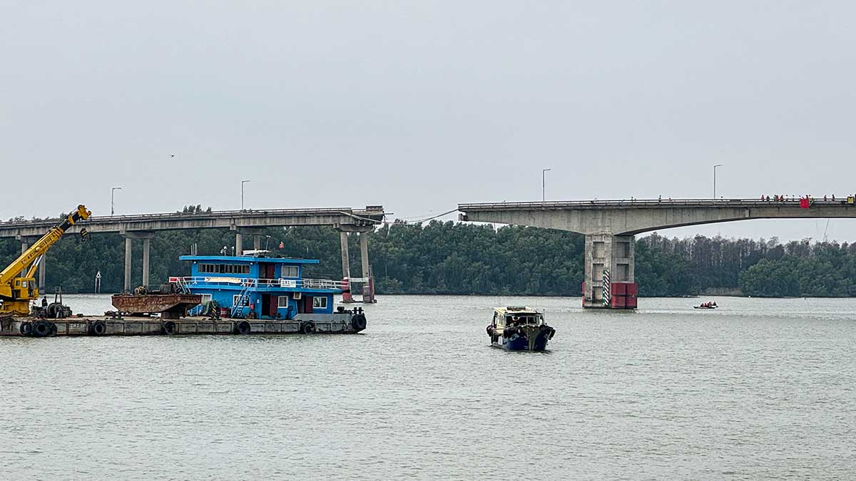 Cinco muertos en China por el choque de un buque con un puente
