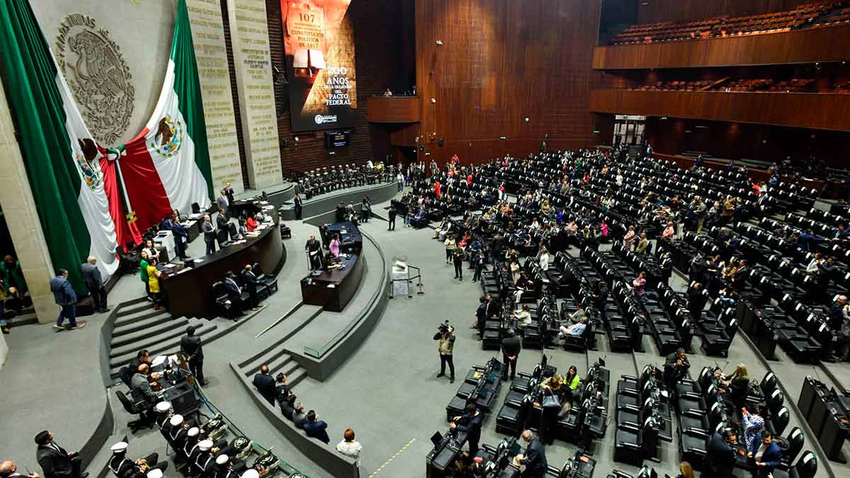 Diputados dan entrada formal a reformas presidenciales y las turna a comisiones