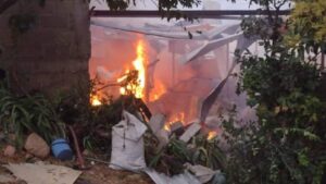 Explota pipa de gas y deja 12 casas destruidas en Veracruz; imágenes