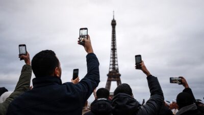La huelga en la Torre Eiffel llegó a su fin.