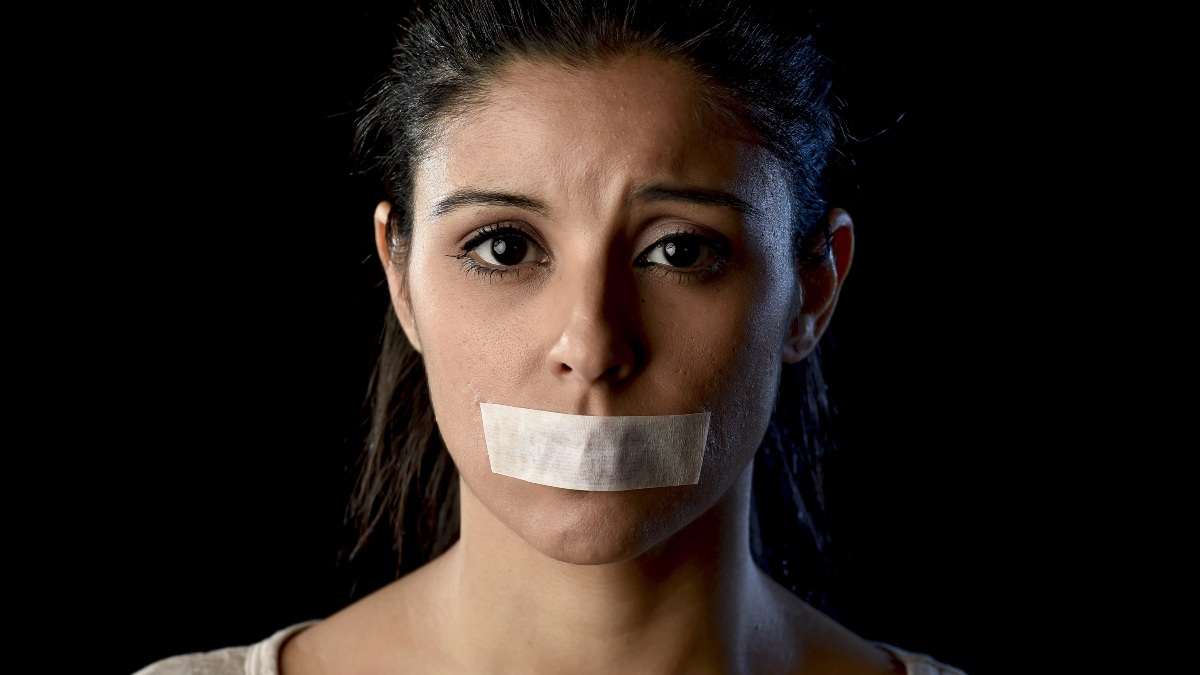 Mouth taping: qué es esta peligrosa tendencia de TikTok que pone en riesgo la salud