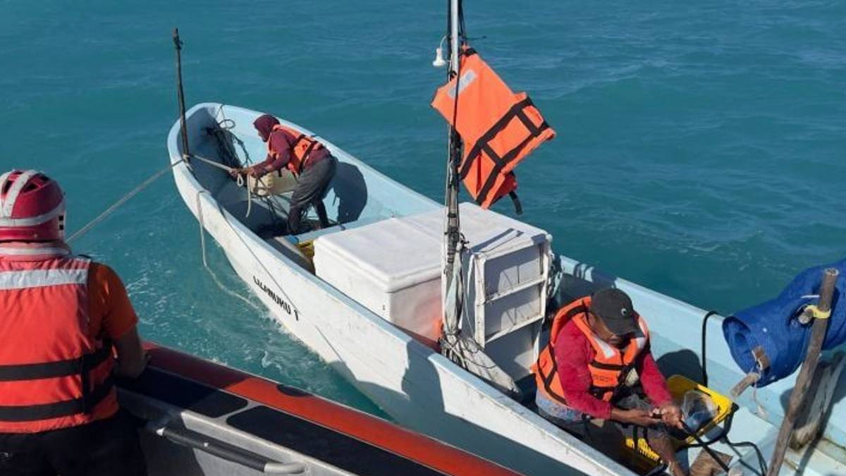 Mujeres navales rescatan a pescadores en costas de Yucatán; ¡Estuvieron 4 días a la deriva!