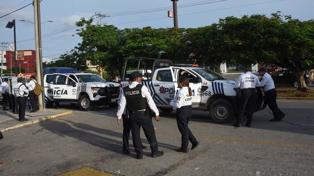 Policía Cancún