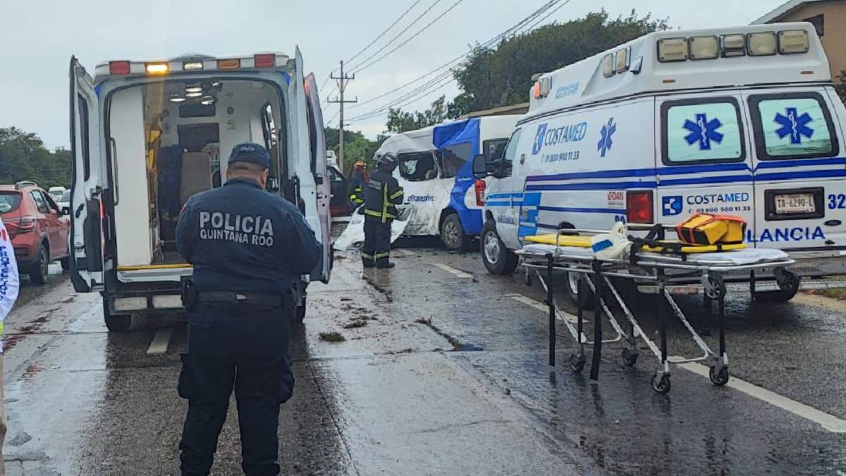 Accidente en tramo de la carretera Playa del Carmen-Tulum; deja seis muertos, incluyendo cinco extranjeros