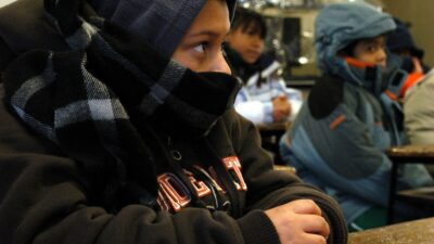 Sonora: modifican horario de clases en 31 municipios por frío