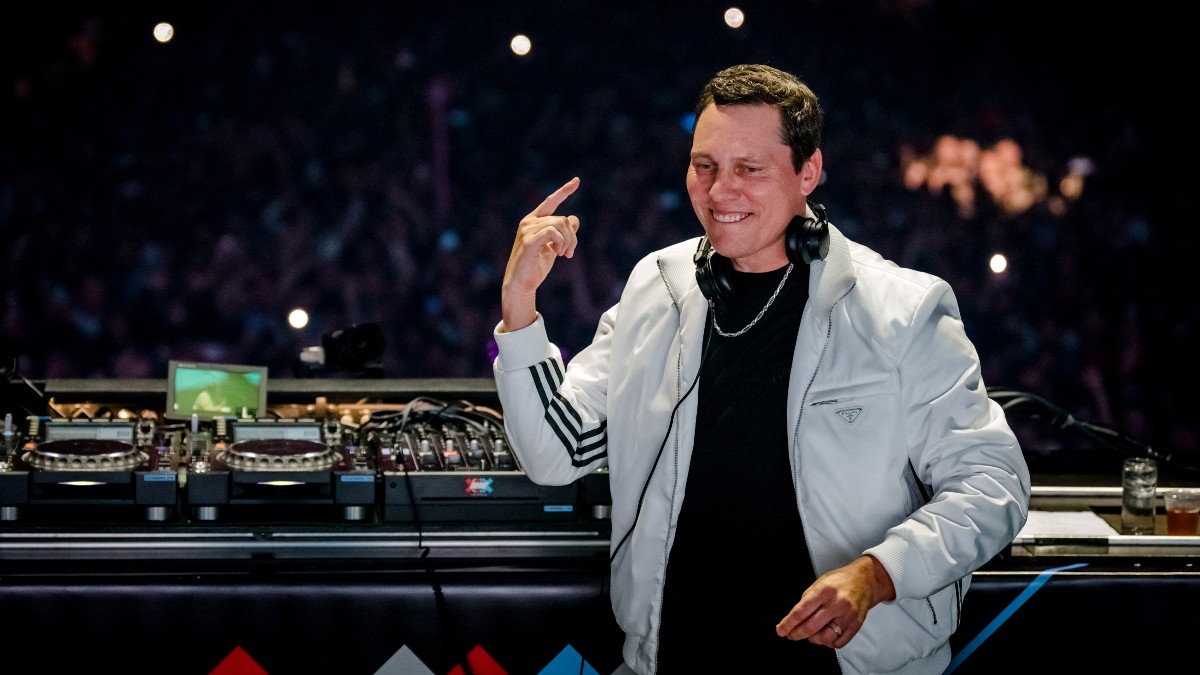 ¿Quién es Tiësto, el primer DJ que tocará durante un Super Bowl?