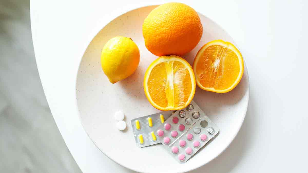 ¿La vitamina C cura la Gripe?, estos son algunos mitos y realidades