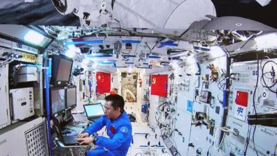 astronauta chino vuelo espacial