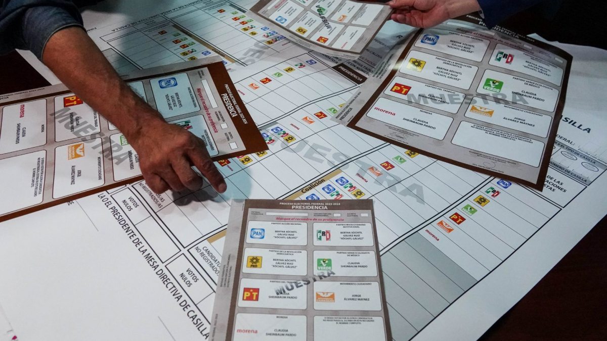 INE presenta boleta presidencial y acta de escrutinio para las elecciones