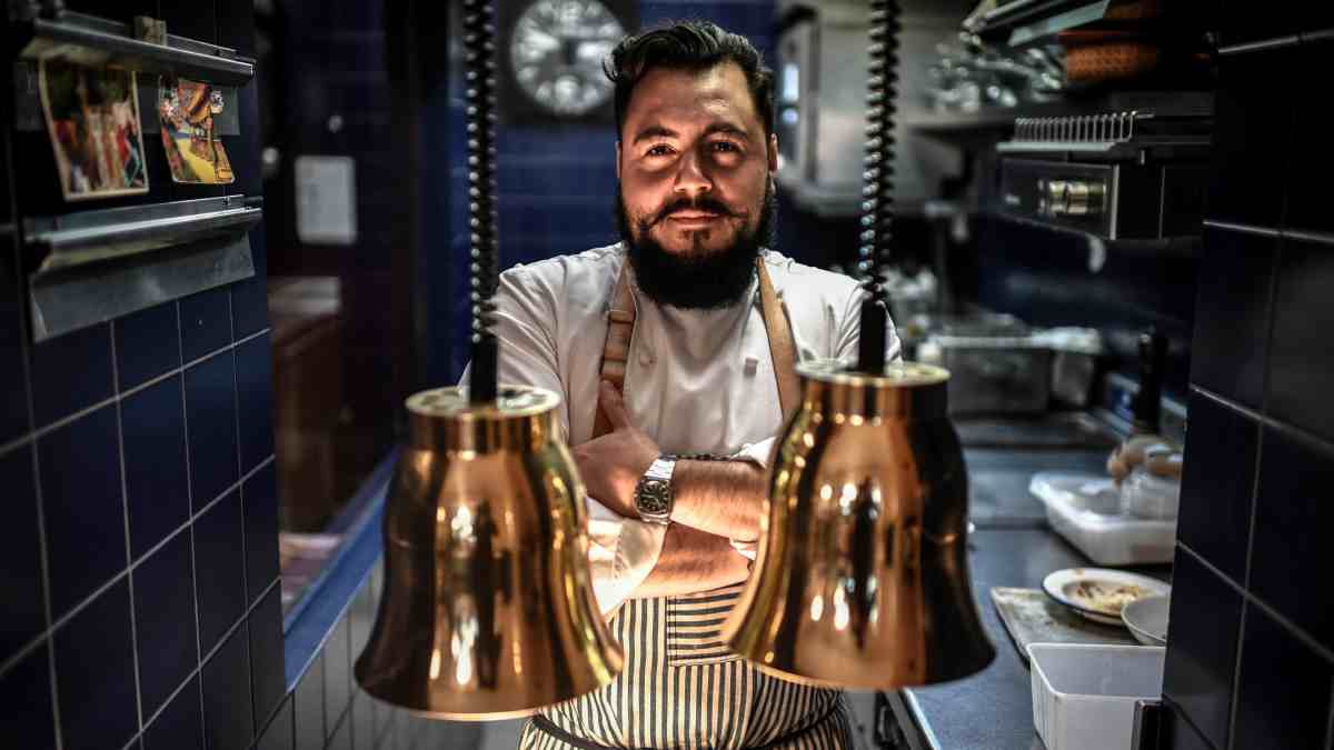 Enrique Olvera, el chef mexicano con una estrella Michellin que lleva el sabor de nuestro país a Francia a través de su restaurante Oxte