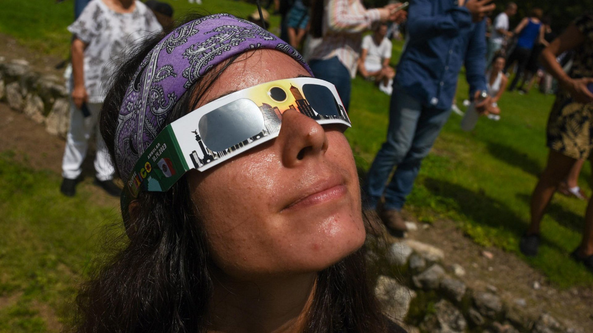 Eclipse solar 2024: ¿dónde conseguir y comprar lentes para ver el eclipse y cuánto cuestan?