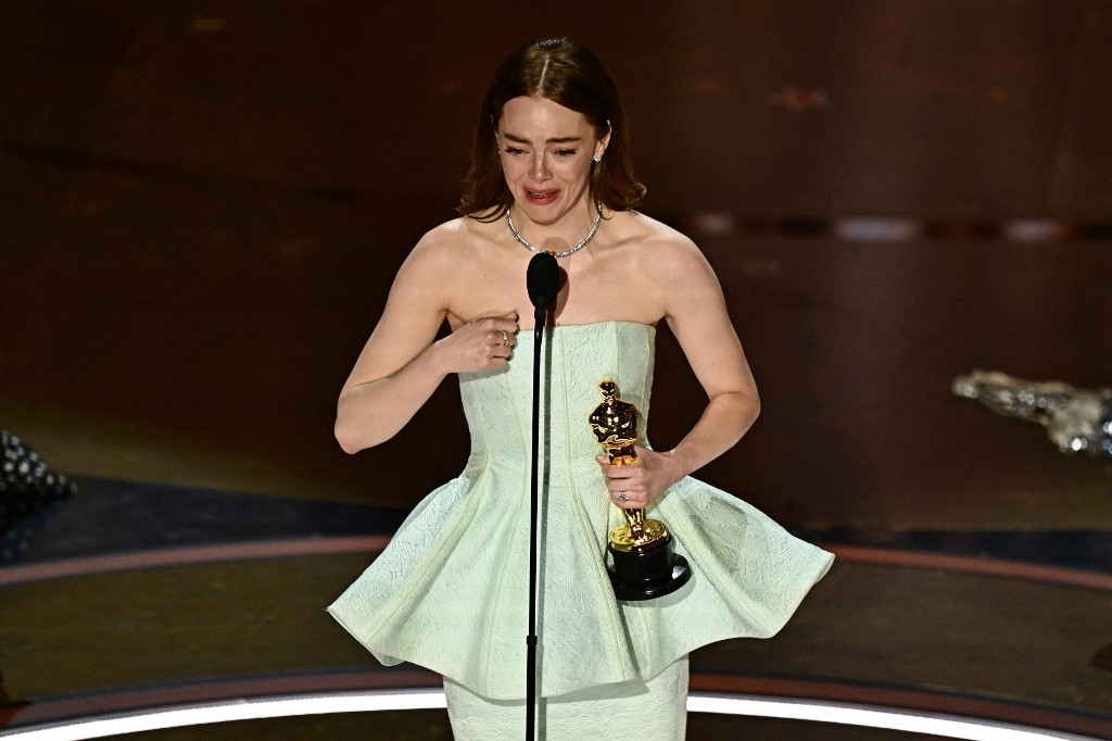 Emma Stone gana su segundo Oscar por "Poor Things" - Foto: AFP