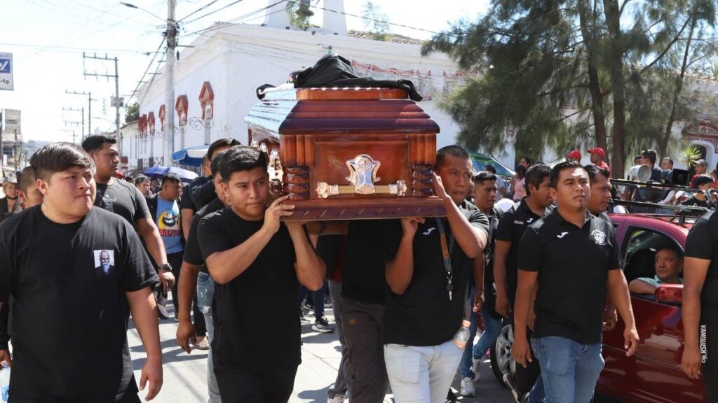 Normalista Asesinado Por Policia