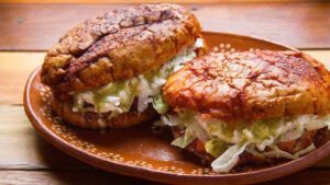 Pambazos en la CDMX: guía de los lugares más recomendados