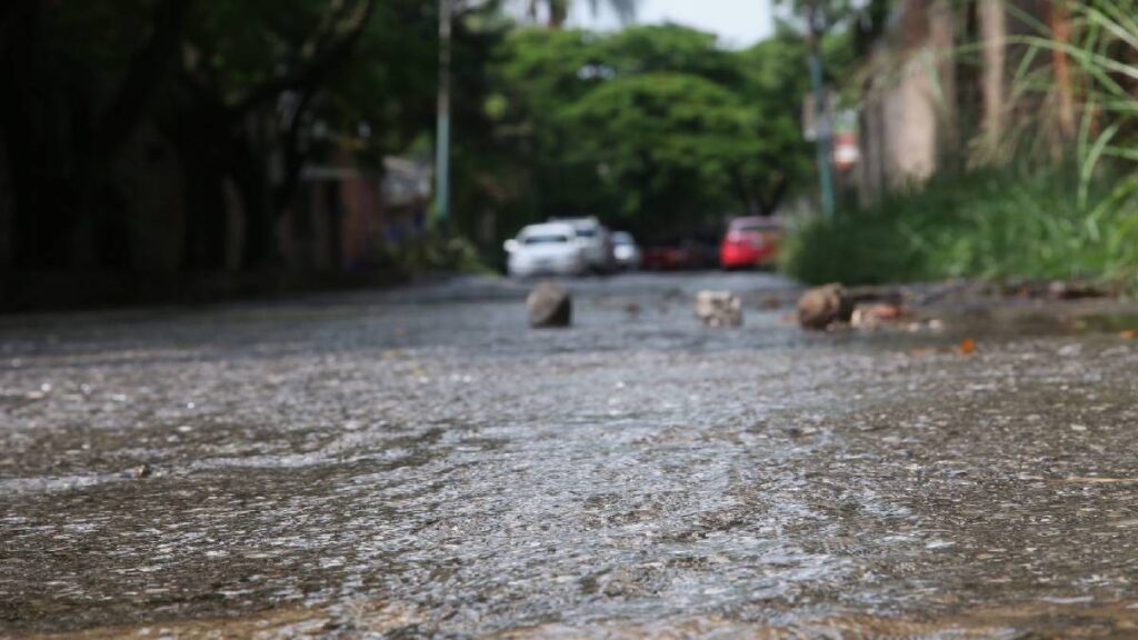 Sacmex repara 29 fugas de agua en la CDMX diario