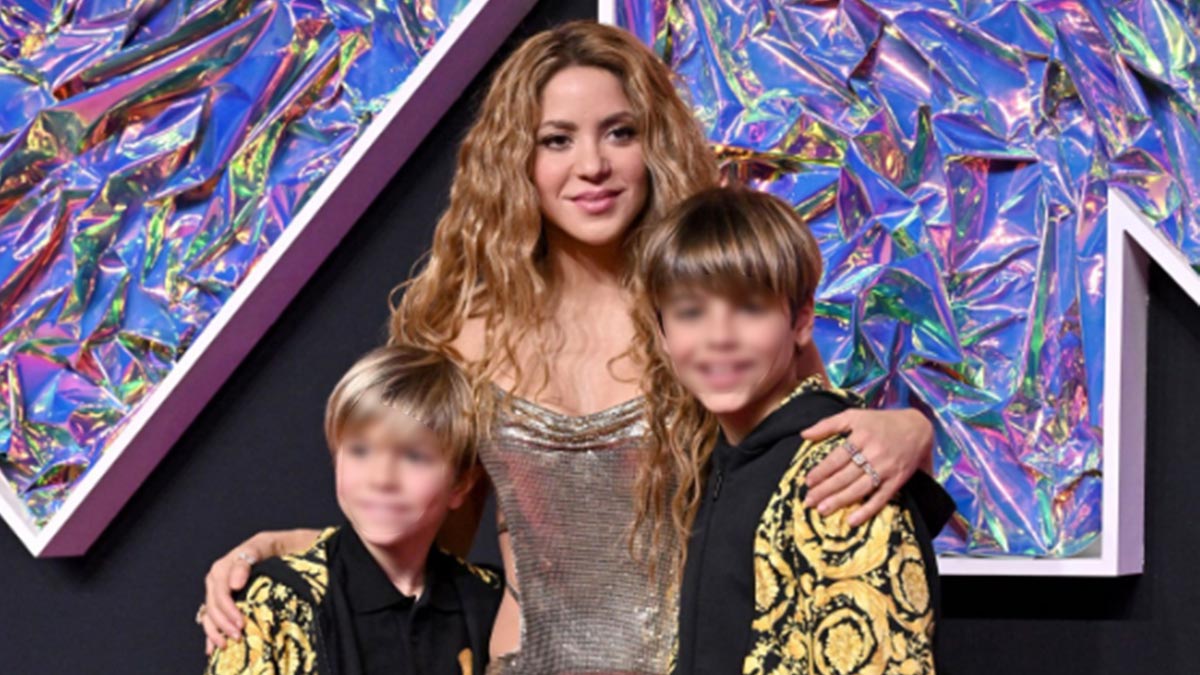 Milan, hijo de Shakira, debuta como baterista