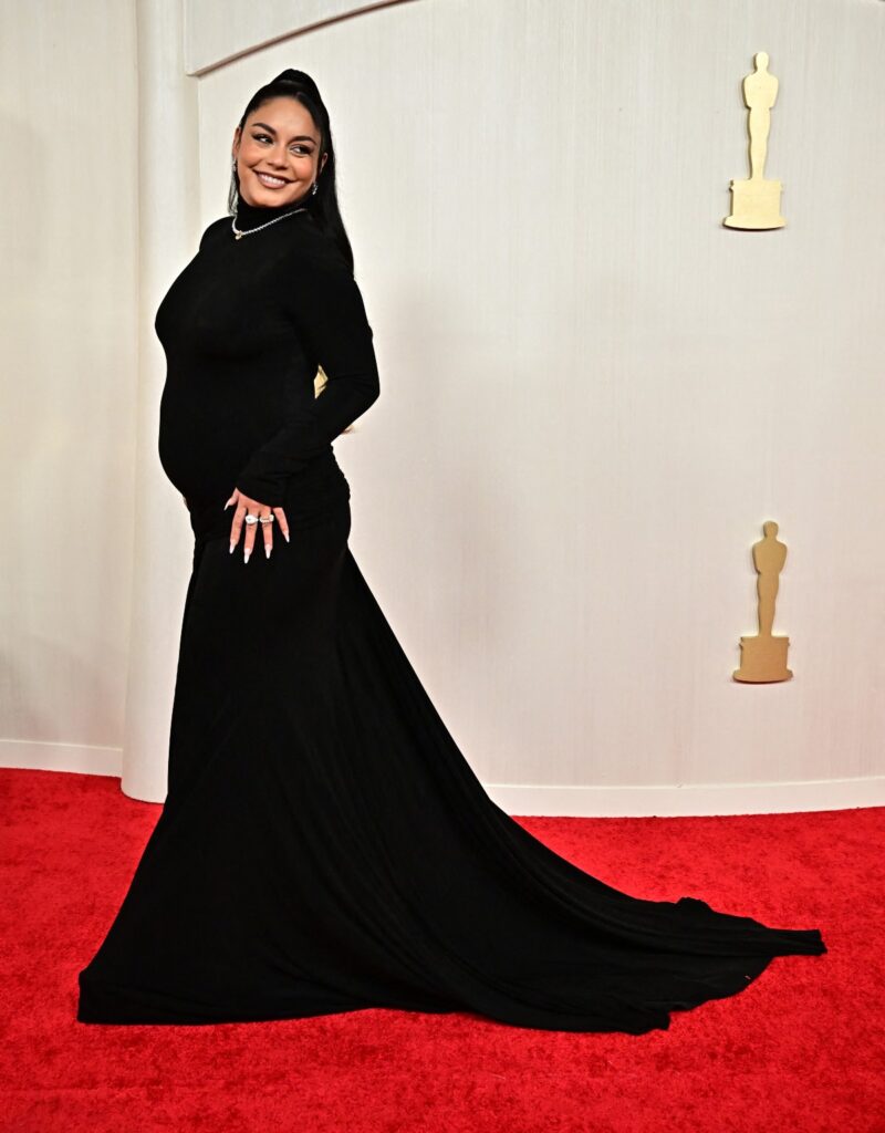 Vanessa Hudgens Embarazada Alfombra Roja Oscar