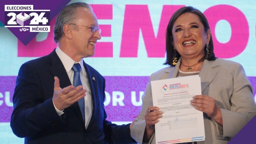 La candidata Xóchitl Gálvez al firmar el Acuerdo por un México con Desarrollo Inclusivo de Coparmex
