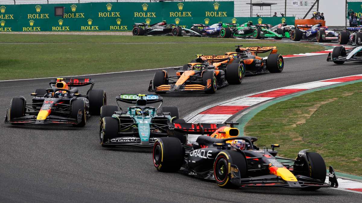 Max Verstappen y Checo Pérez hacen el 1-3 en el Gran Premio de China