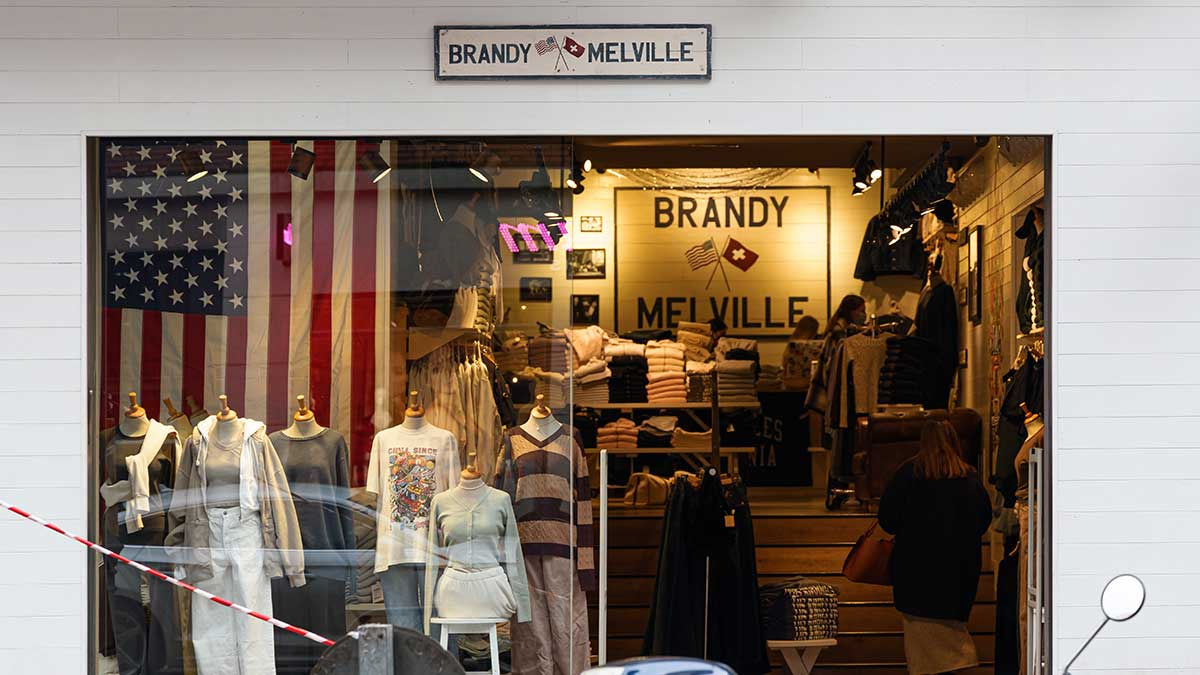Quiénes son Brandy Melville, la marca de ropa acusada de pedir fotos del pecho de sus empleadas