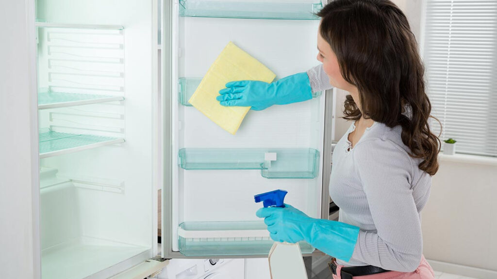 Cómo limpiar el refrigerador correctamente según la Cofepris