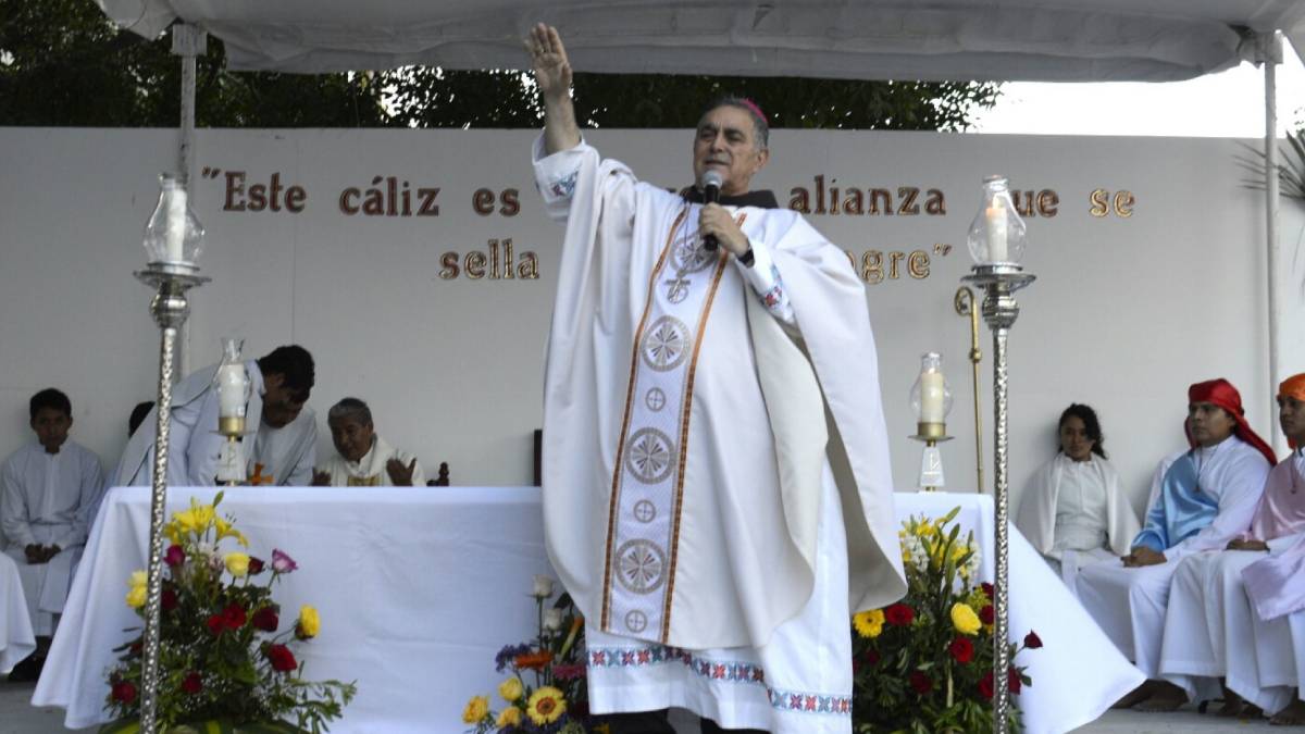 ¿Quién es Salvador Rangel Mendoza, obispo emérito de Chilpancingo que ha mediado con el narco?