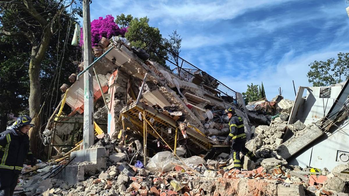 Explota casa por acumulación de gas en Tlalpan; hay 8 lesionados