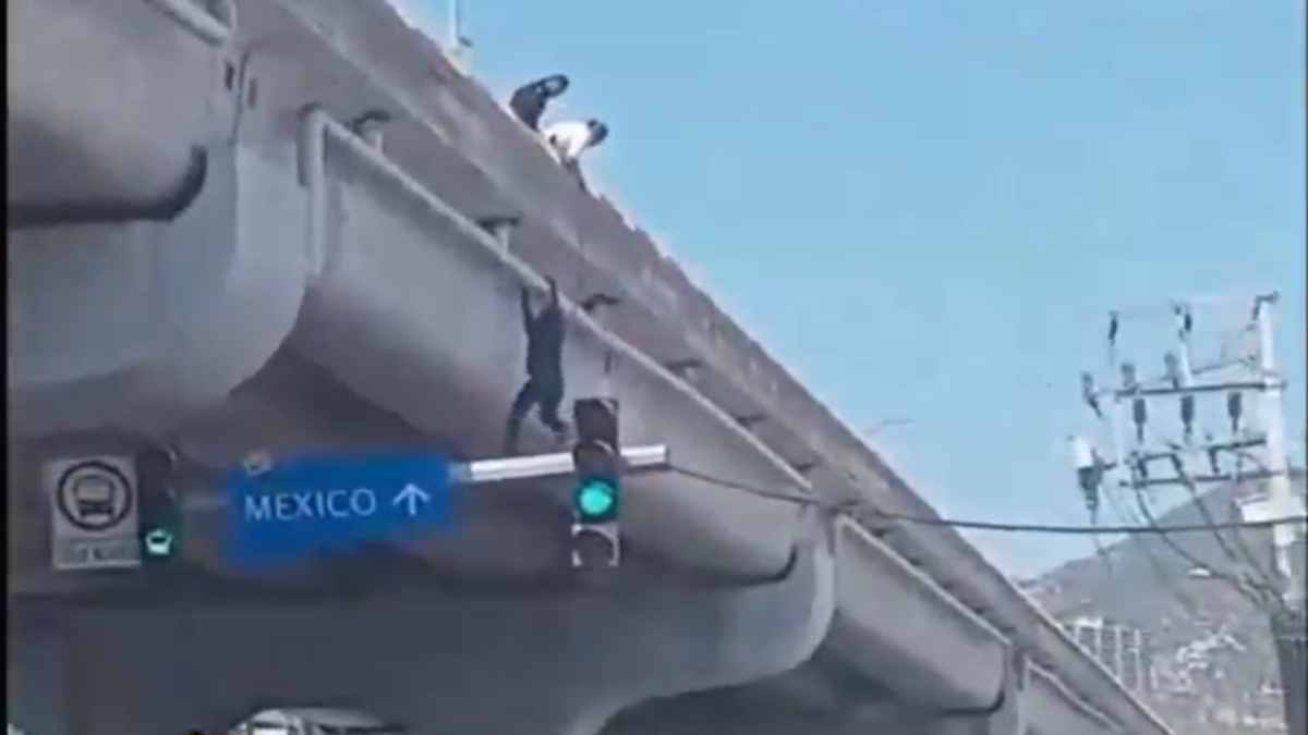 Lo que hacen las copas de más: hombre ebrio se lanza del Puente Bicentenario en Acapulco